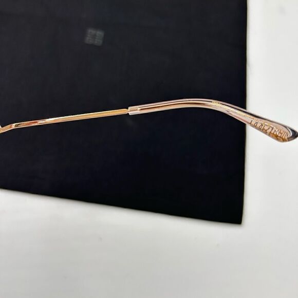 Women’s Jimmy Choo, aviator, sunglasses made in Italy - Picture 5 of 12